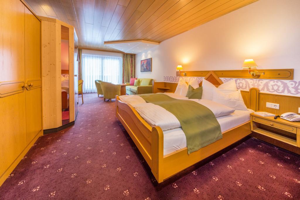 Landhotel Alpenhof Filzmoos Bilik gambar