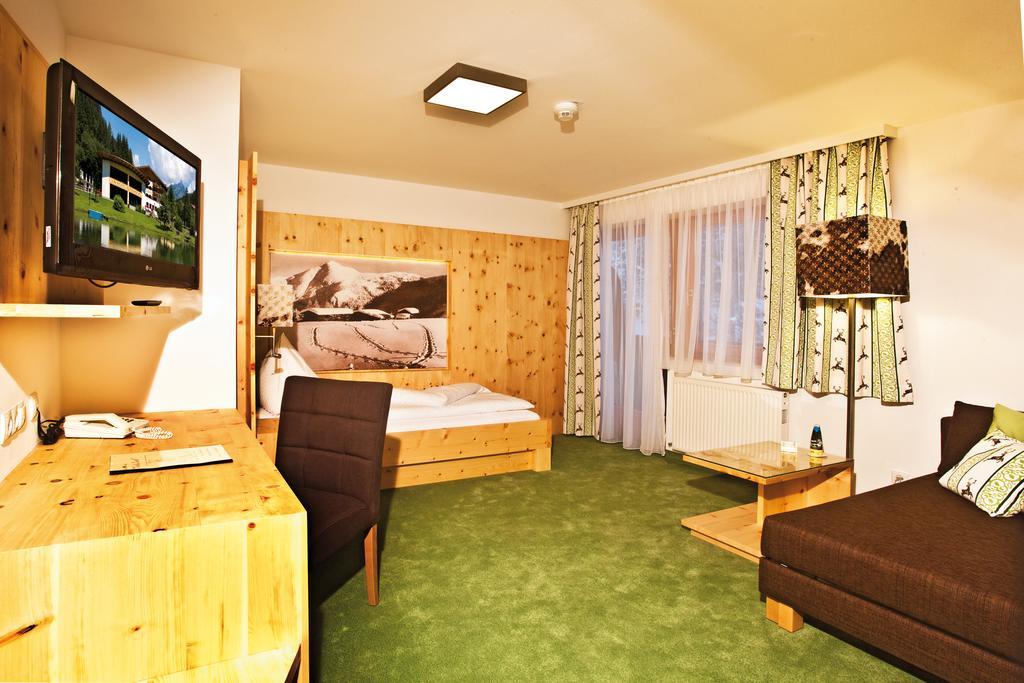 Landhotel Alpenhof Filzmoos Bilik gambar